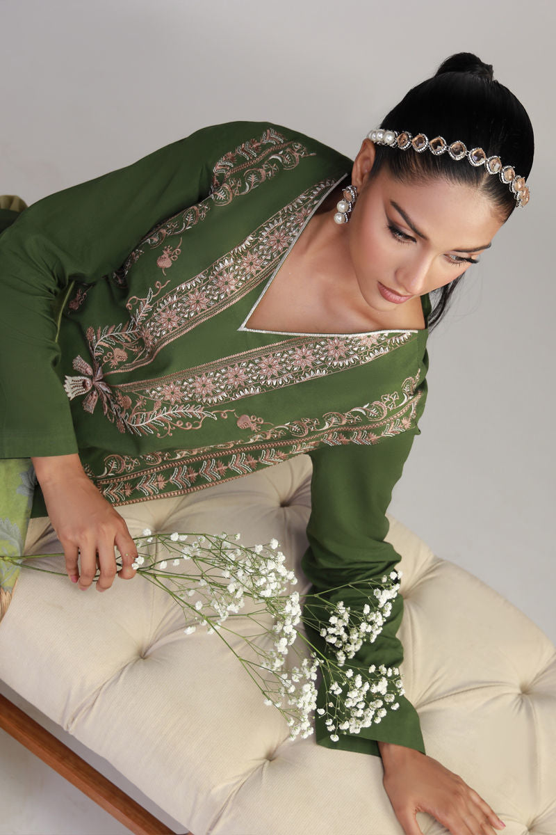 Shamaeel Ansari | Gulrang Lawn | Gulrang-10 - Pakistani Designer Dress - by Shamaeel Ansari - Type : Ladies Clothes - 100% Original at Saira Sultan