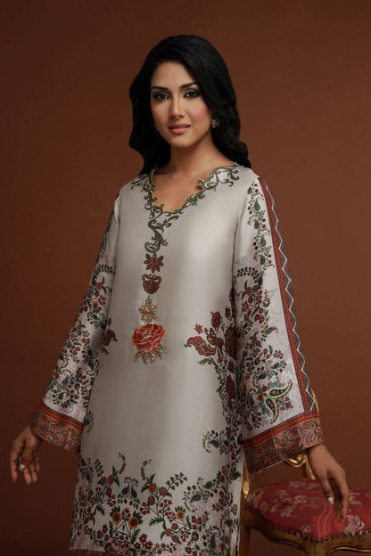 Shamaeel Ansari | Essentials 25 | Flora-04