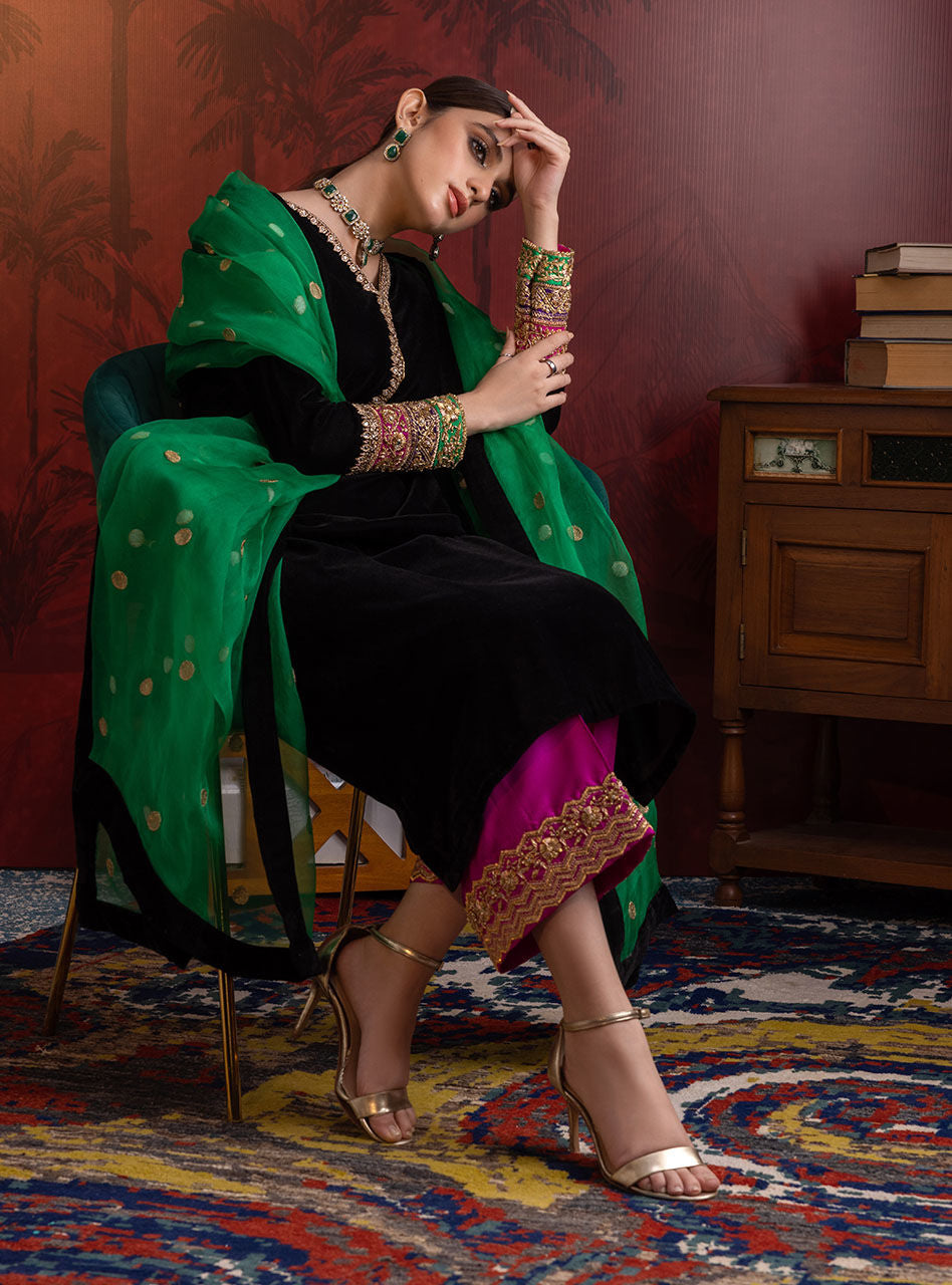 Zainab Chottani | Semi Formals | YAREEN - Pakistani Designer Dress - by Zainab Chottani | Type: Formal - 100% Original at Saira Sultan