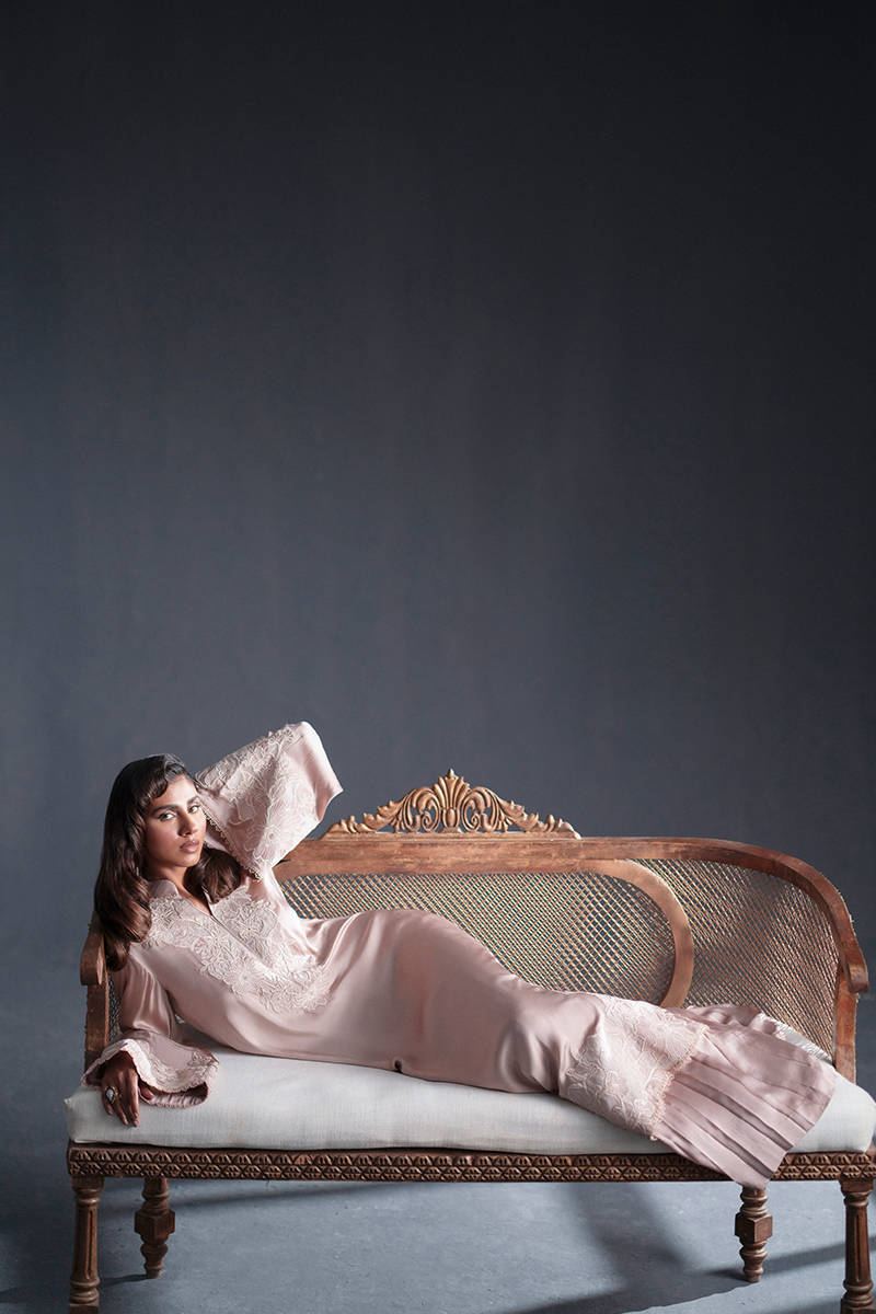 MNR | Chai Coffee Luxury Pret | Tea Rose L Tea Pink Pure Satin Silk