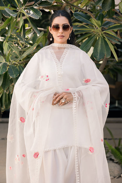 Deepak Perwani | Eid Edit 25 | Kut317 XL White Sheesha Silk