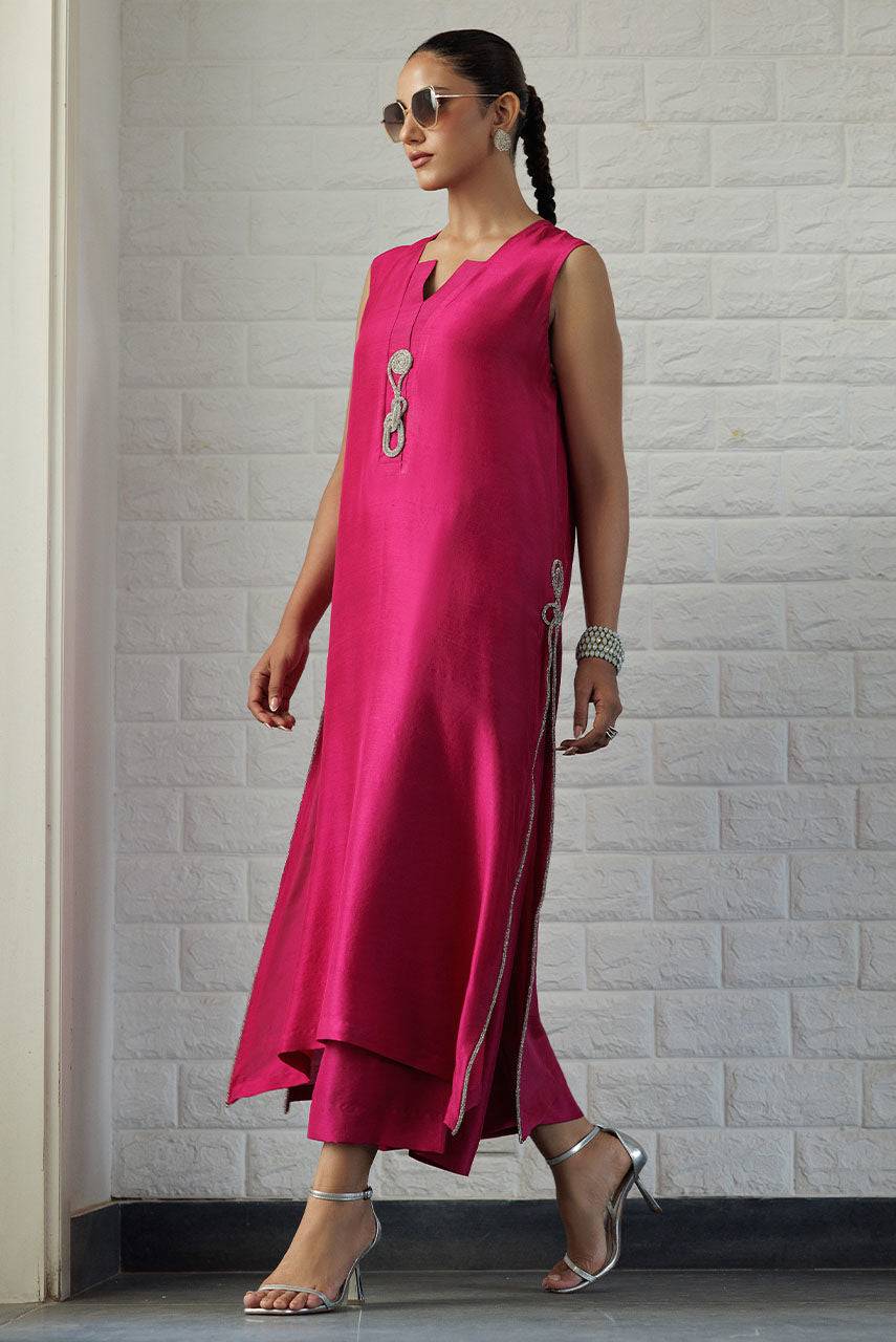 Deepak Perwani | Summer Festive 25 | Berry - Pakistani Designer Dress - by Deepak Perwani | Type: Ladies Clothes - 100% Original at Saira Sultan