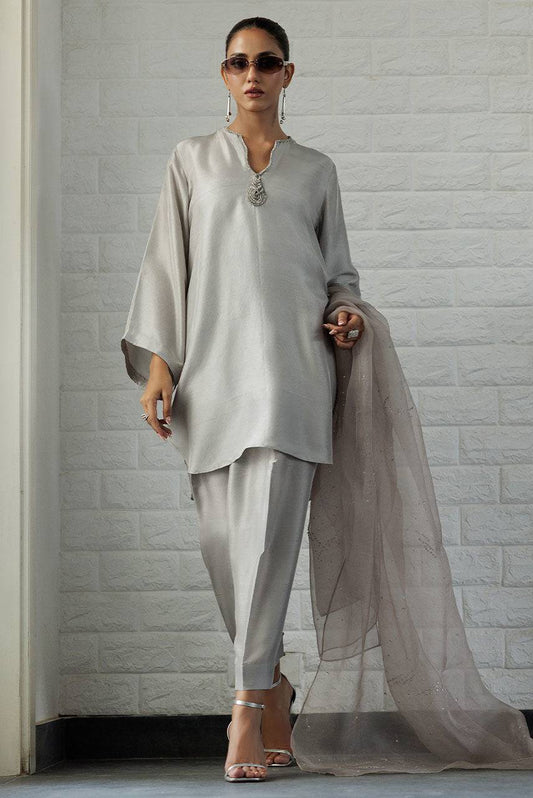 Deepak Perwani | Summer Festive 25 | Dove - Pakistani Designer Dress - by Deepak Perwani | Type: Ladies Clothes - 100% Original at Saira Sultan