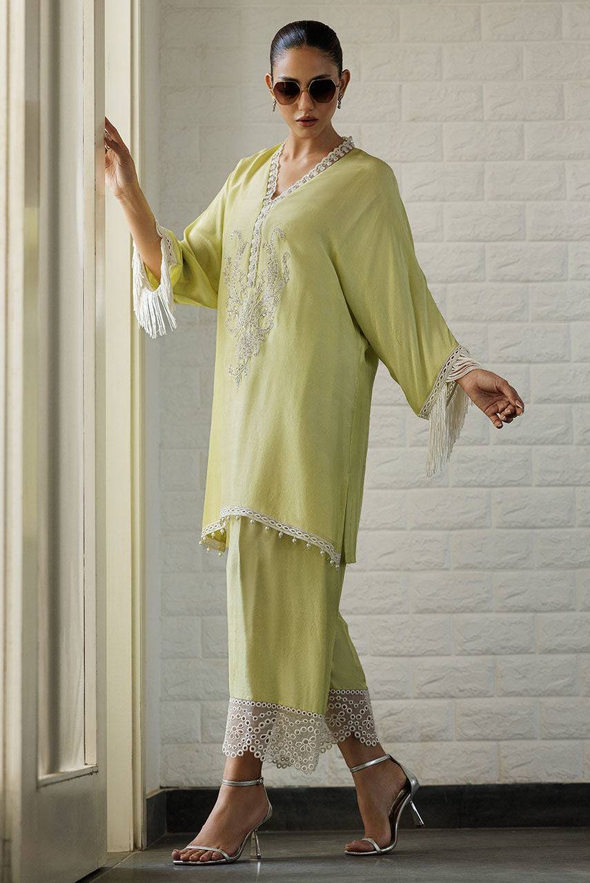 Deepak Perwani | Summer Festive 25 | Kut349 - Pakistani Designer Dress - by Deepak Perwani | Type: Ladies Clothes - 100% Original at Saira Sultan