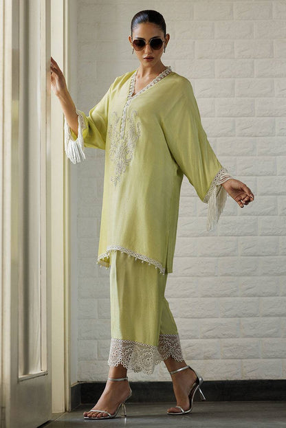 Deepak Perwani | Summer Festive 25 | Kut349 - Pakistani Designer Dress - by Deepak Perwani | Type: Ladies Clothes - 100% Original at Saira Sultan