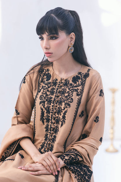 Ansab Jahangir | Luxe Pret Signature | CADIE - Pakistani Designer Dress - by Ansab Jahangir | Type: Luxury - 100% Original at Saira Sultan