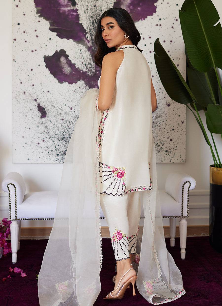 Farah Talib Aziz | Luna Eid Collection 24 | GENEVIVE PEARL WHITE - Pakistani Designer Dress - by Farah Talib Aziz | Type: Luxury - 100% Original at Saira Sultan