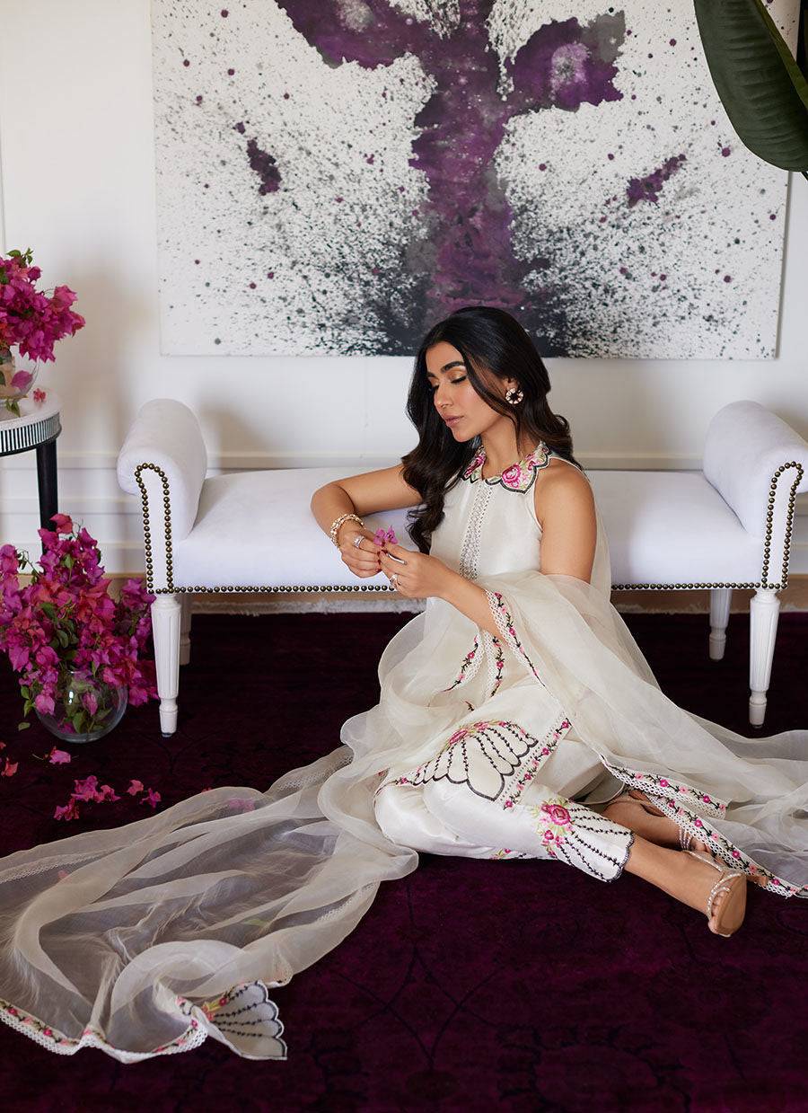 Farah Talib Aziz | Luna Eid Collection 24 | GENEVIVE PEARL WHITE - Pakistani Designer Dress - by Farah Talib Aziz | Type: Luxury - 100% Original at Saira Sultan