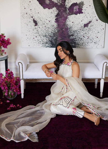 Farah Talib Aziz | Luna Eid Collection 24 | GENEVIVE PEARL WHITE - Pakistani Designer Dress - by Farah Talib Aziz | Type: Luxury - 100% Original at Saira Sultan