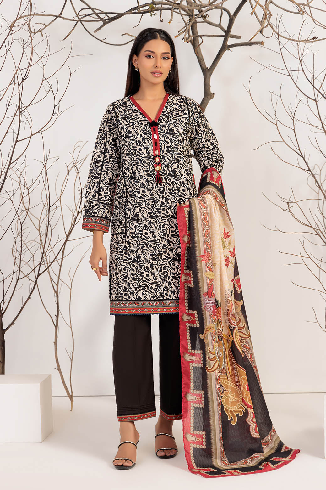 Bonanza Satrangi | Aurora 3 Pc (7W24P3P080) Black