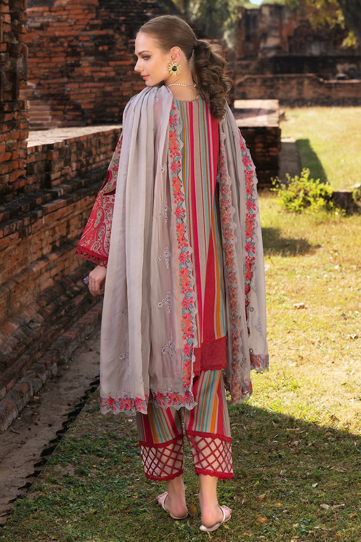 Charizma | Print Melody 25 | PM5-05 S Red Lawn