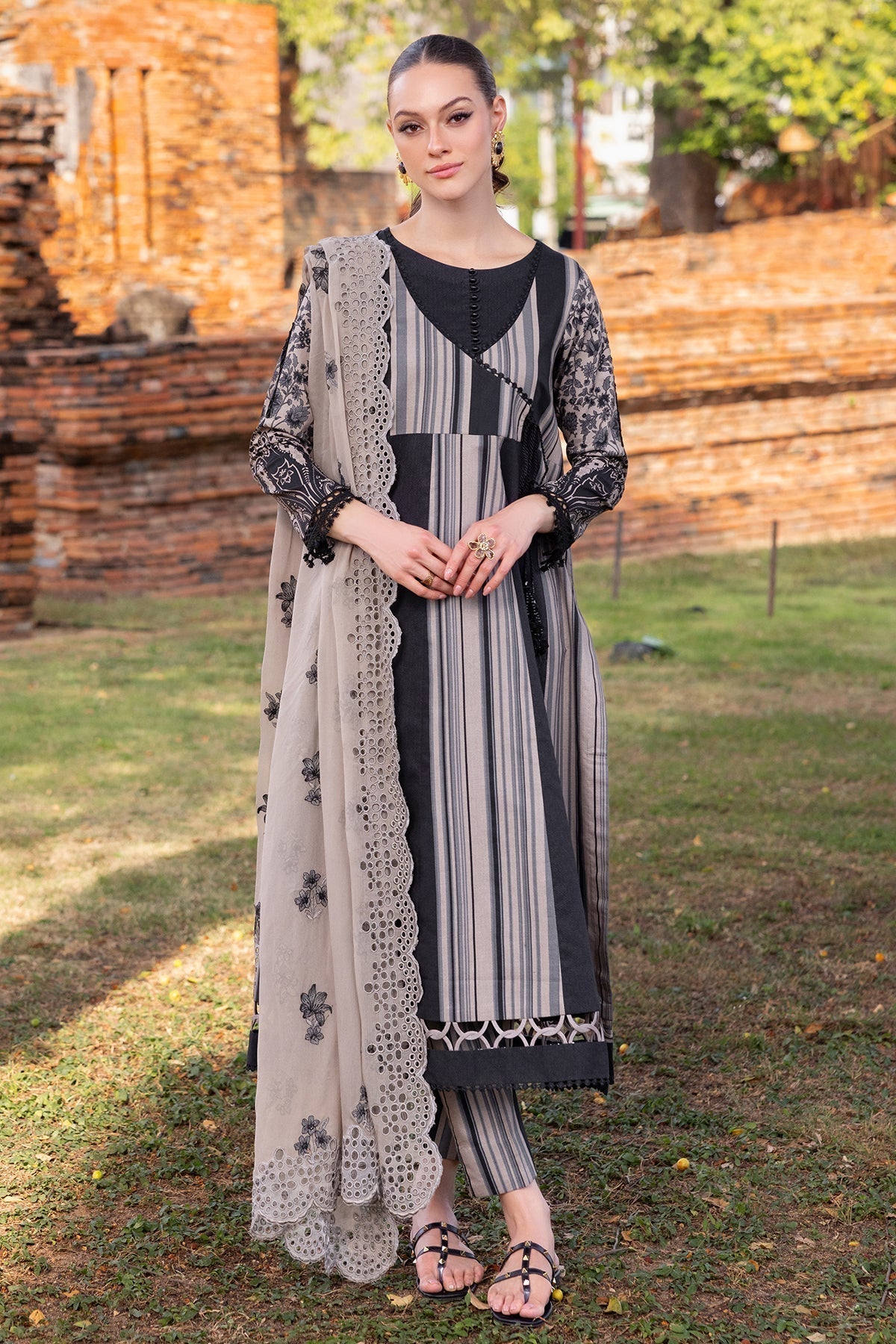 Charizma | Print Melody 25 | PM5-01 XS Black Lawn