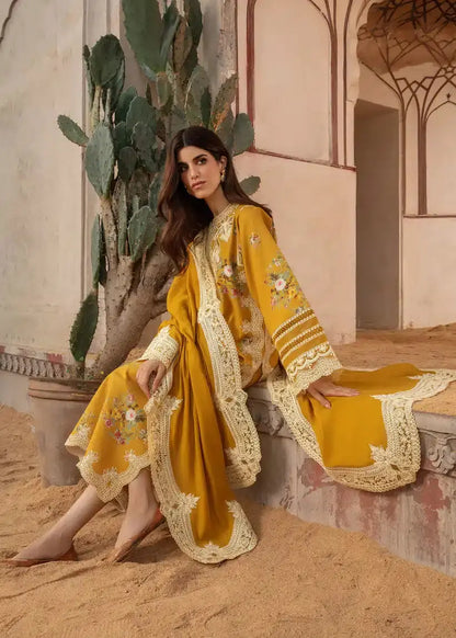 Crimson | Amal Winter 23 | Marori Tales - CRWP 2A - Pakistani Designer Dress - by Crimson | Type: Luxury - 100% Original at Saira Sultan