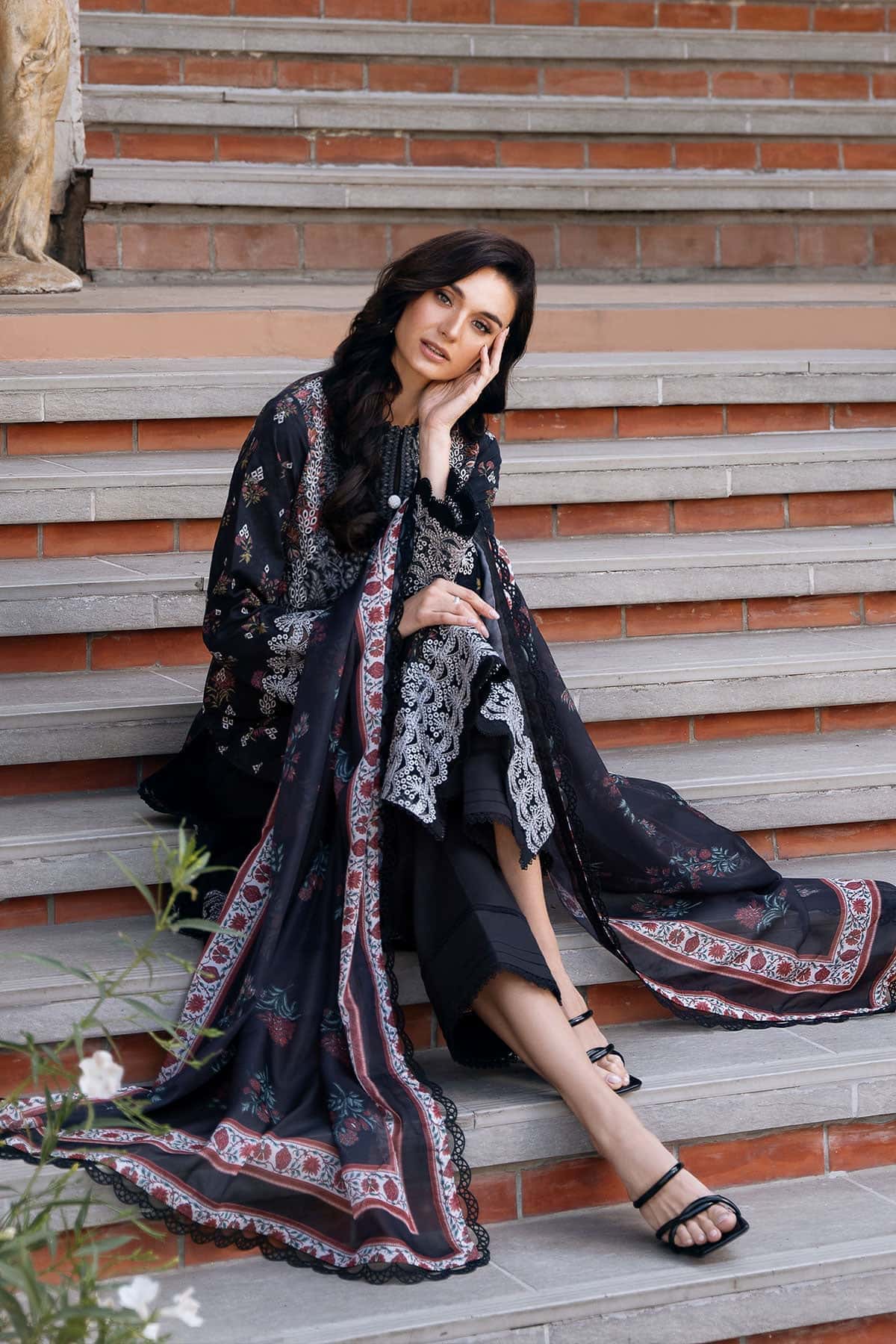Afrozeh | Damask The Holiday Edit 25 | Anisa B XL Navy Blue Lawn