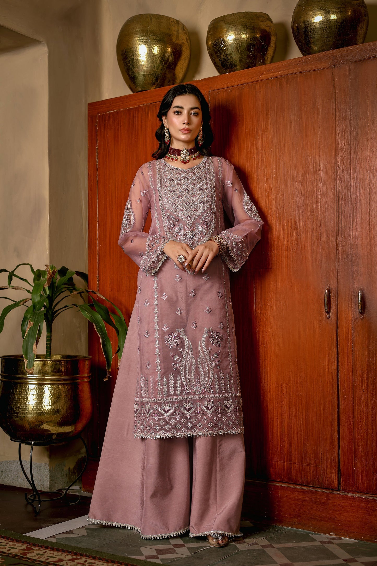 Imran Ramzan | Rubaru | Maahru - Pakistani Designer Dress - by Imran Ramzan | Type: Clothing - 100% Original at Saira Sultan