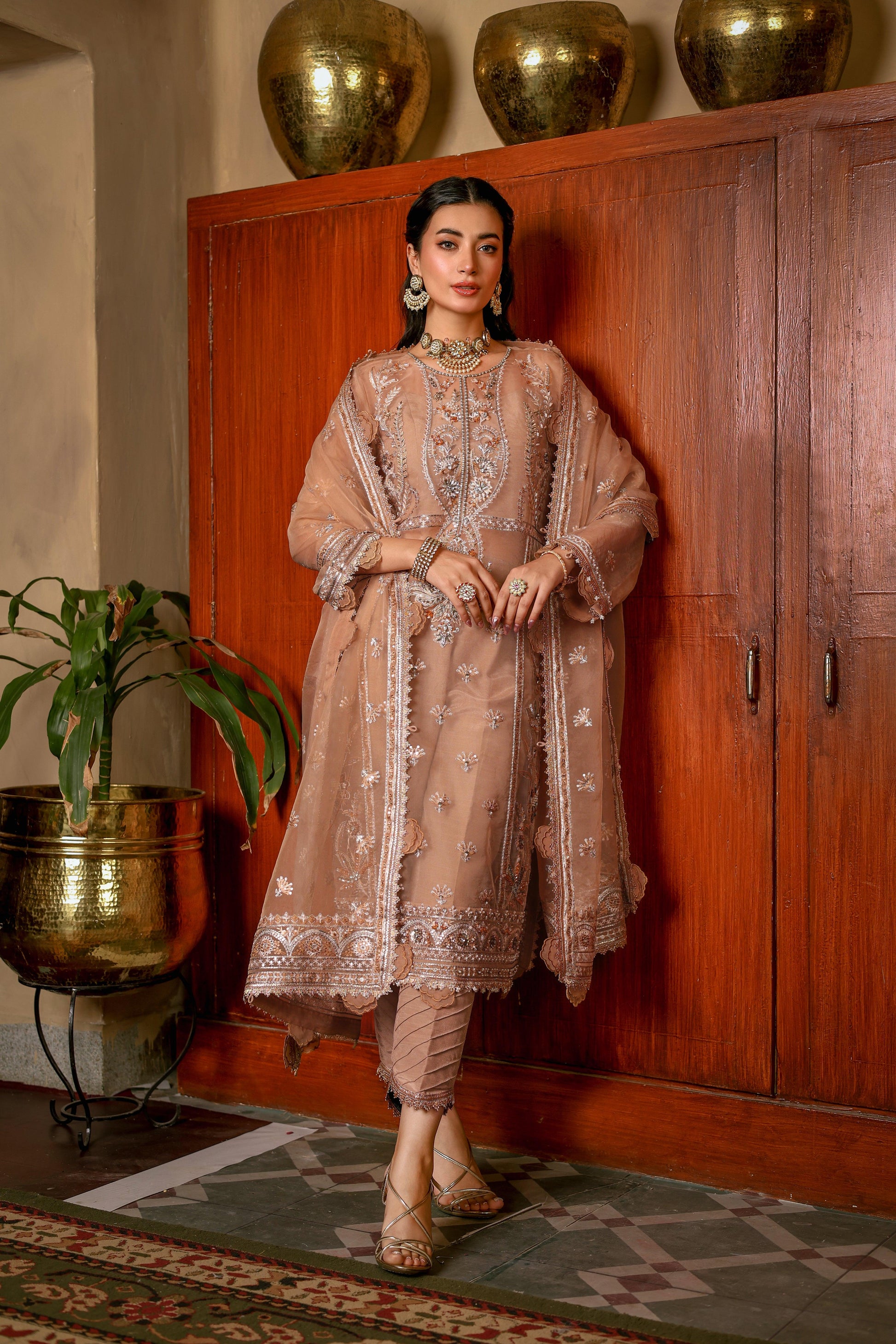 Imran Ramzan | Rubaru | Arzu - Pakistani Designer Dress - by Imran Ramzan | Type: Clothing - 100% Original at Saira Sultan