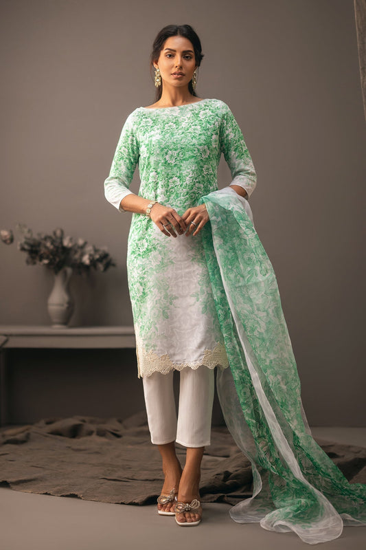 Erum Khan | Beyond Basic | CLASSIC CHARM - Pakistani Designer Dress - by Erum Khan | Type: Ladies Clothes - 100% Original at Saira Sultan
