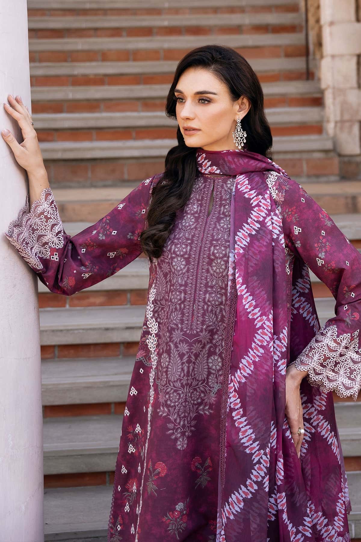 Afrozeh | Damask The Holiday Edit 25 | Anisa A L Magenta Lawn