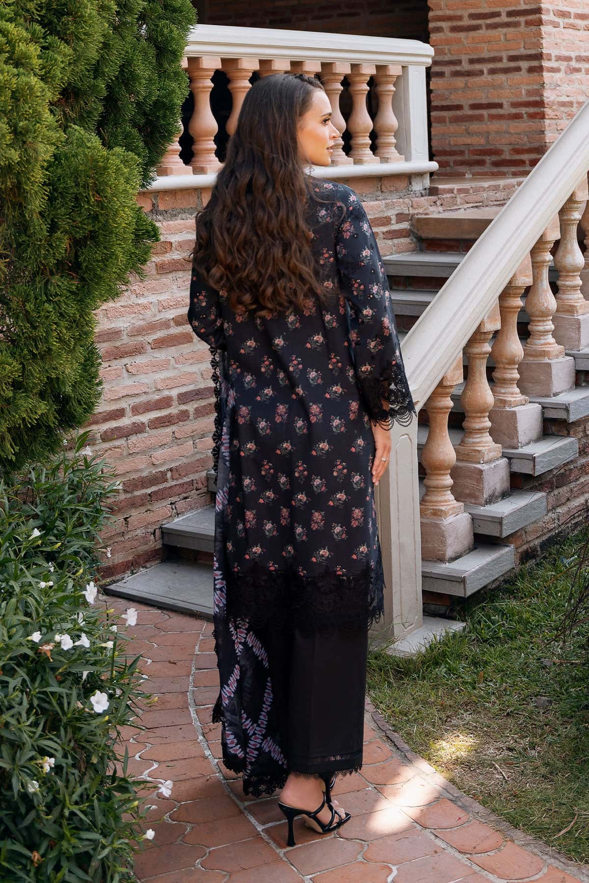 Afrozeh | Damask The Holiday Edit 25 | Lorien A S Black Lawn