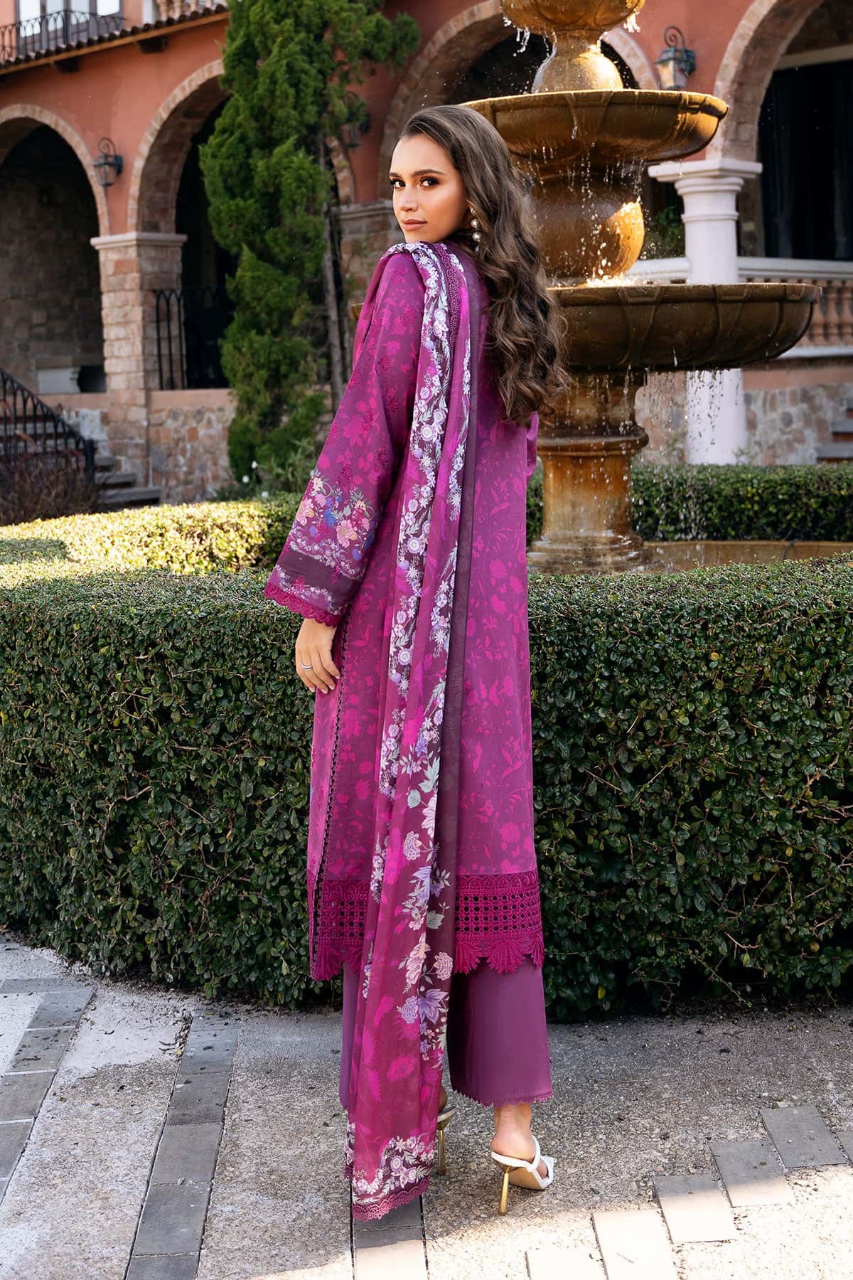 Afrozeh | Damask The Holiday Edit 25 | Eden B S Plum Lawn