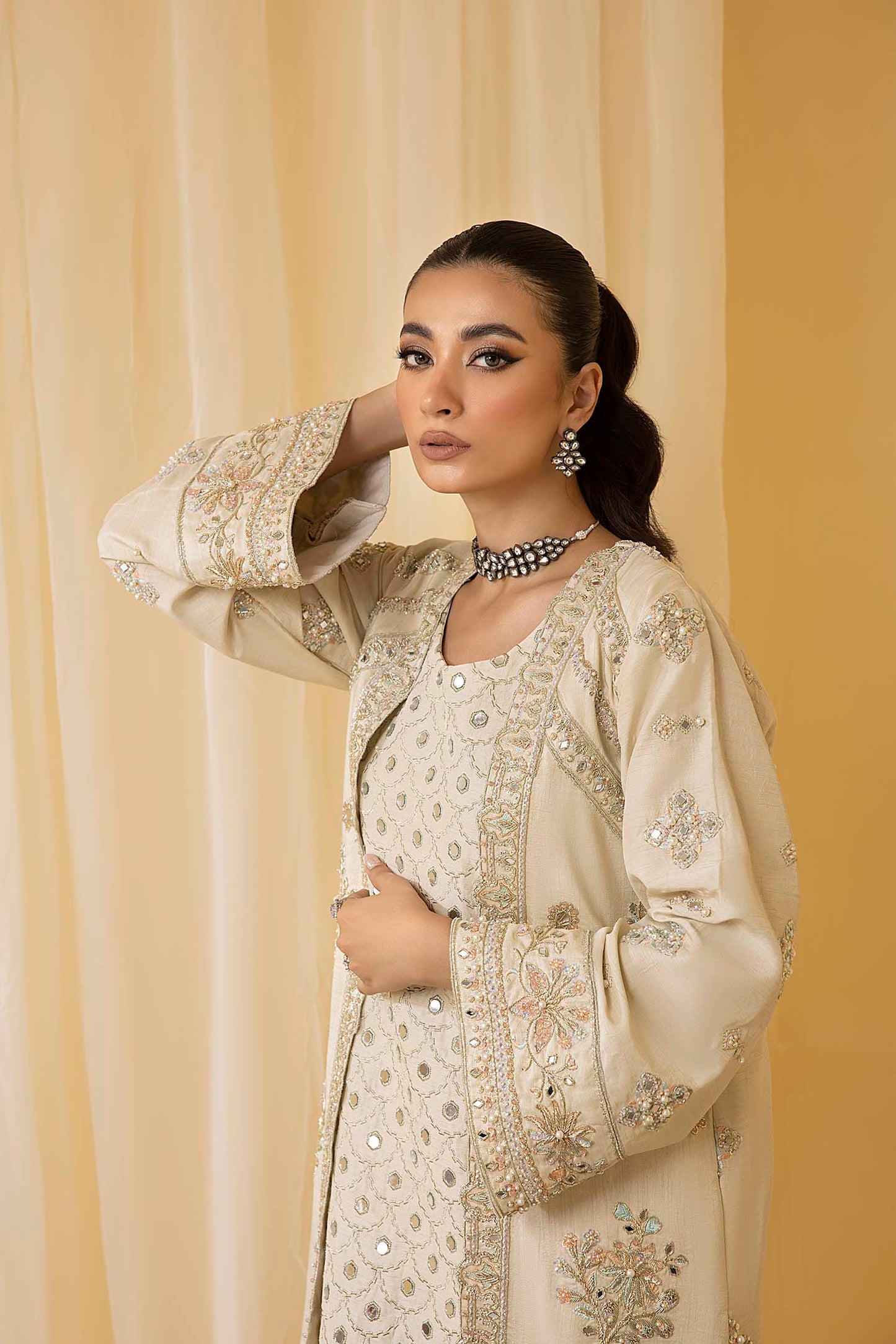 Nuriyaa | Luxe Formals | Iris