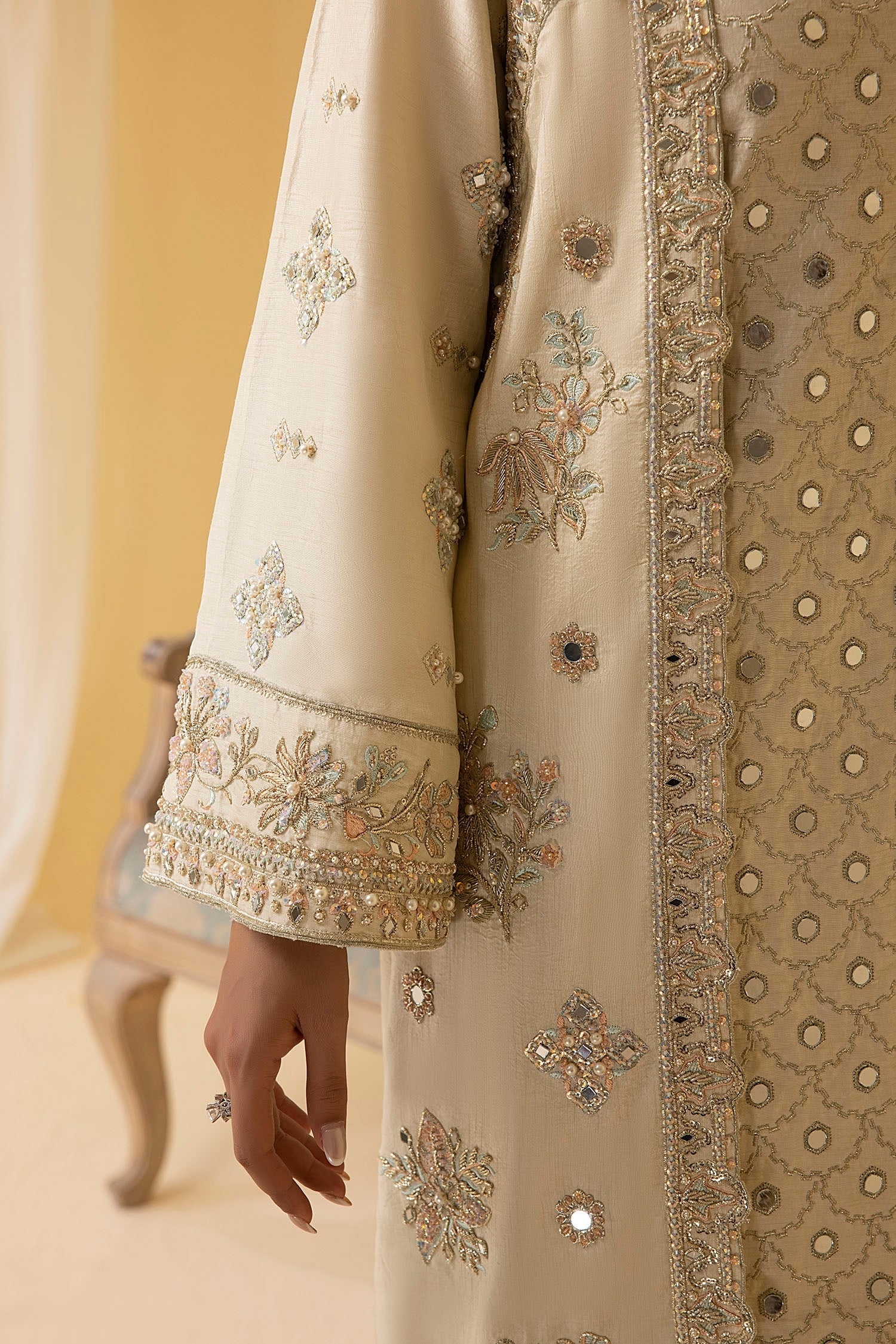 Nuriyaa | Luxe Formals | Iris