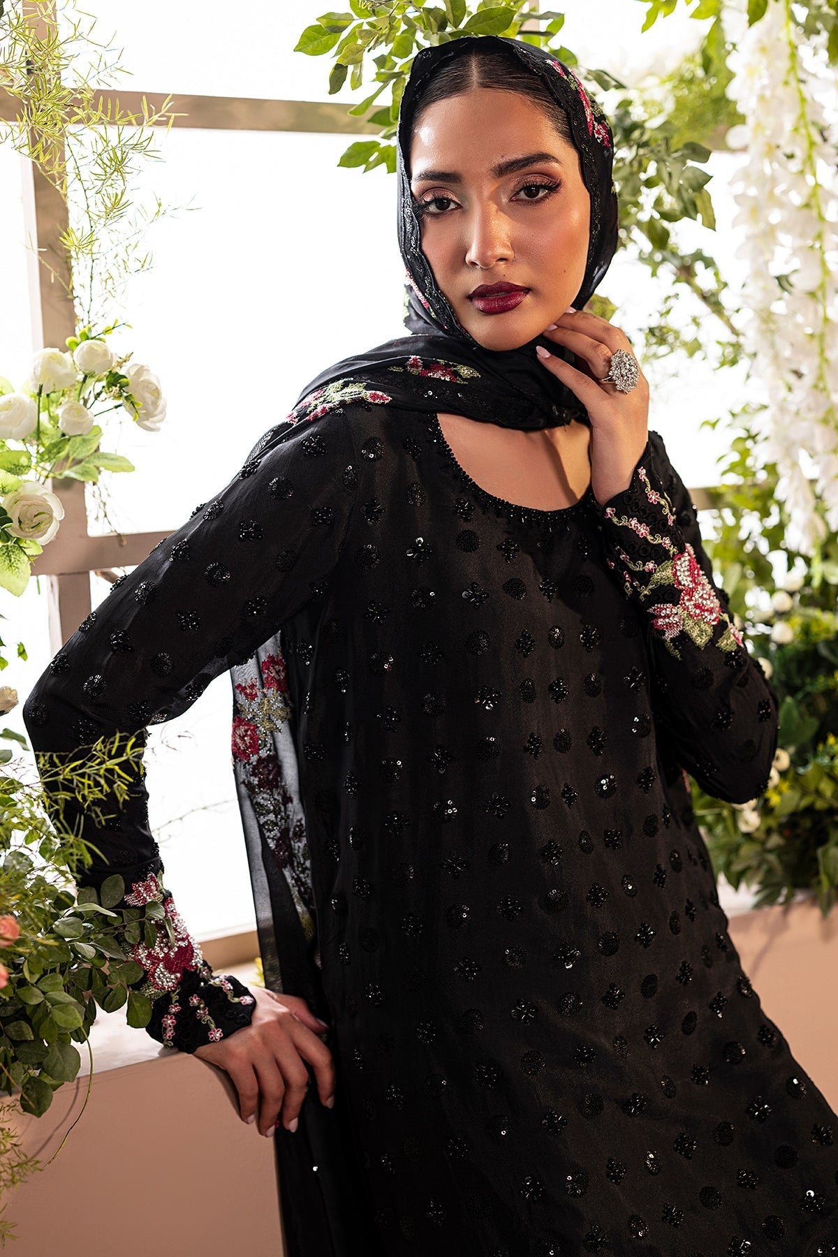 Mina Kashif | Loona Lawn 25 | Opal M Black Pure Tussar Silk