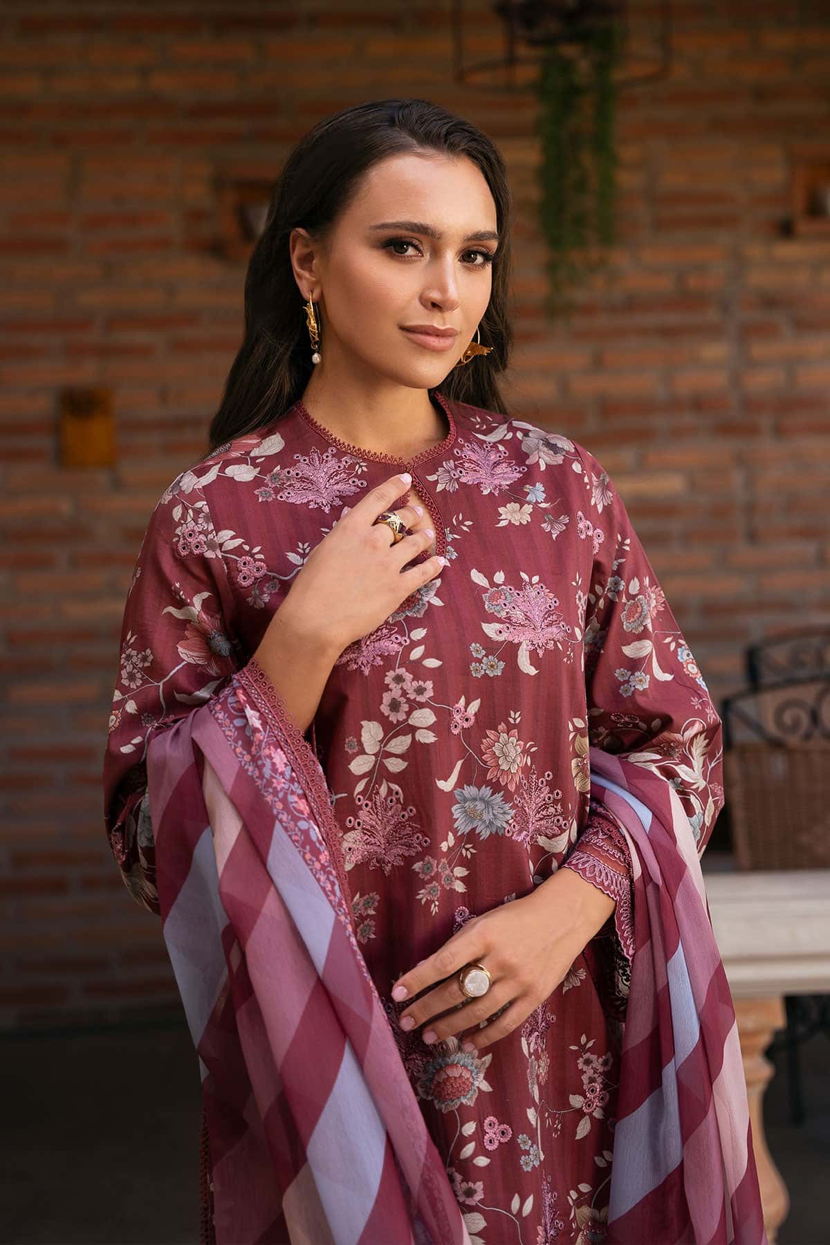 Afrozeh | Damask The Holiday Edit 25 | Azara B M Maroon Lawn