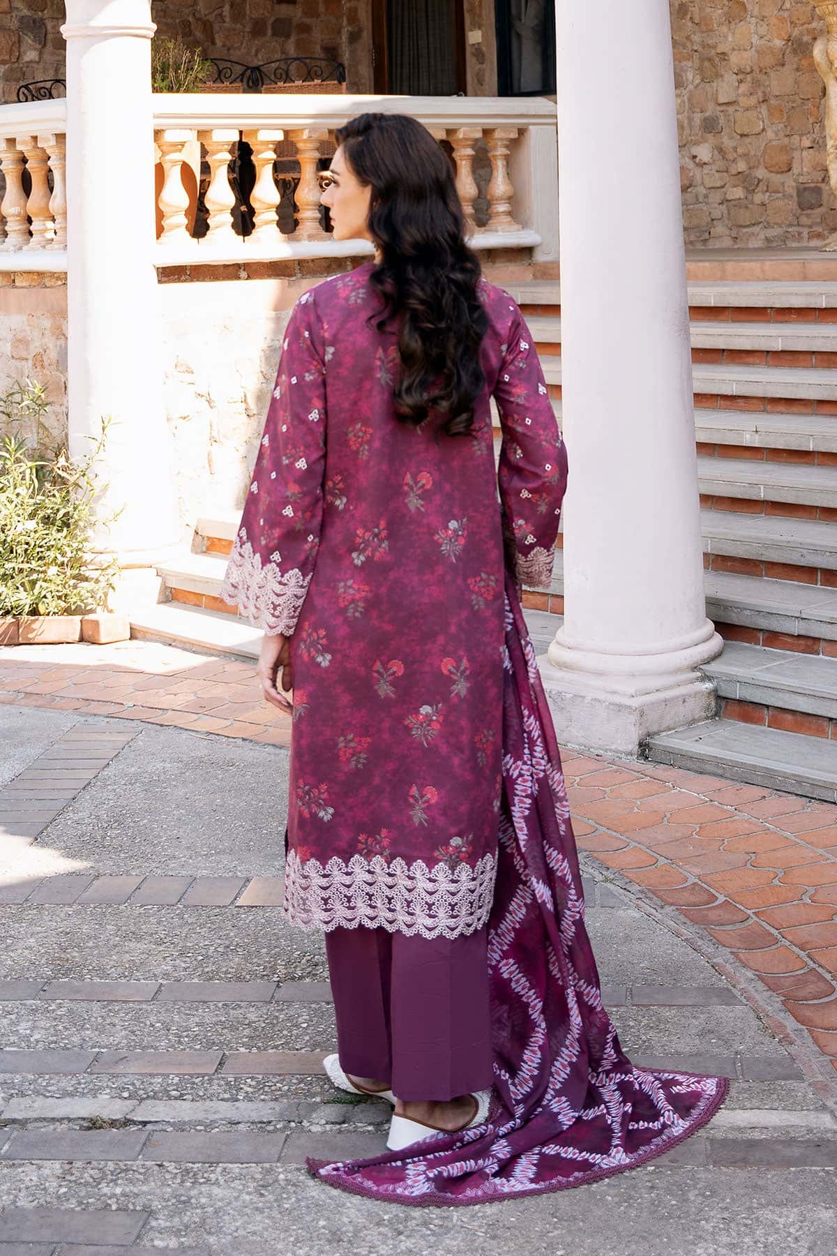 Afrozeh | Damask The Holiday Edit 25 | Anisa A S Magenta Lawn