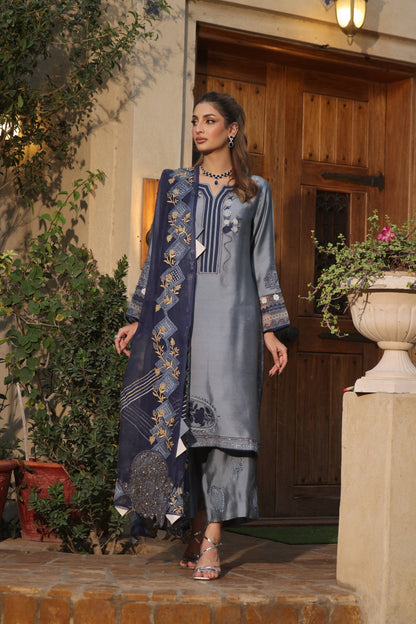 Mona Imran | Ezel Eid 25 | Tajdaar - Pakistani Designer Dress - by Hoorain Designer Wear | Type:  - 100% Original at Saira Sultan