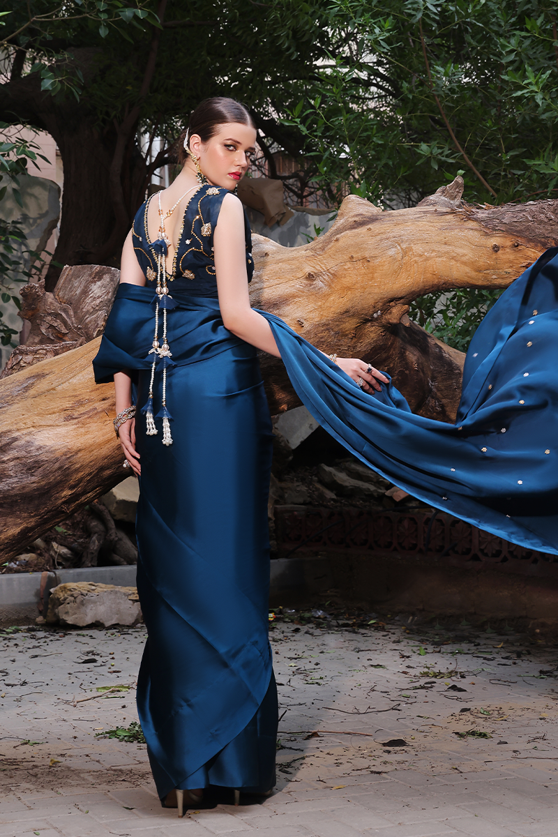 Mona Imran | Dilzaib Formals | Kashmala S Blue Shamose Silk