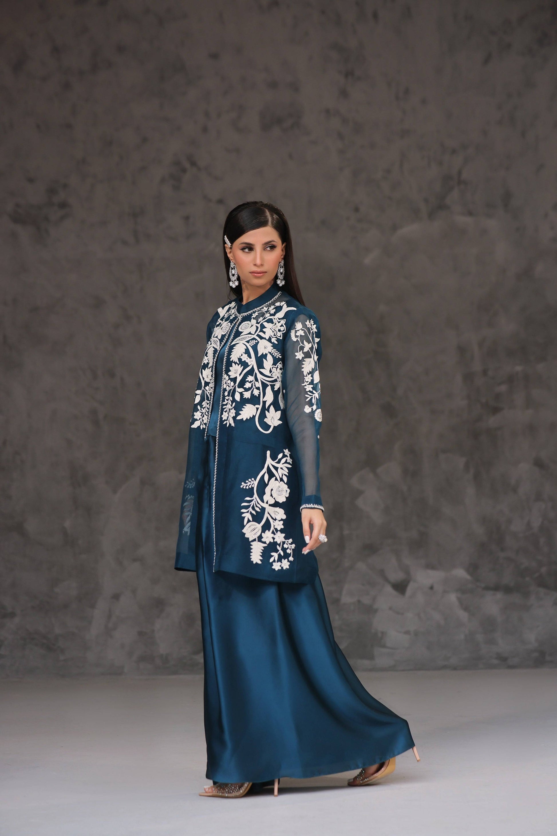 Mona Imran | Ezel Eid 25 | Zayra - Pakistani Designer Dress - by Mona Imran | Type: Ladies Clothes - 100% Original at Saira Sultan