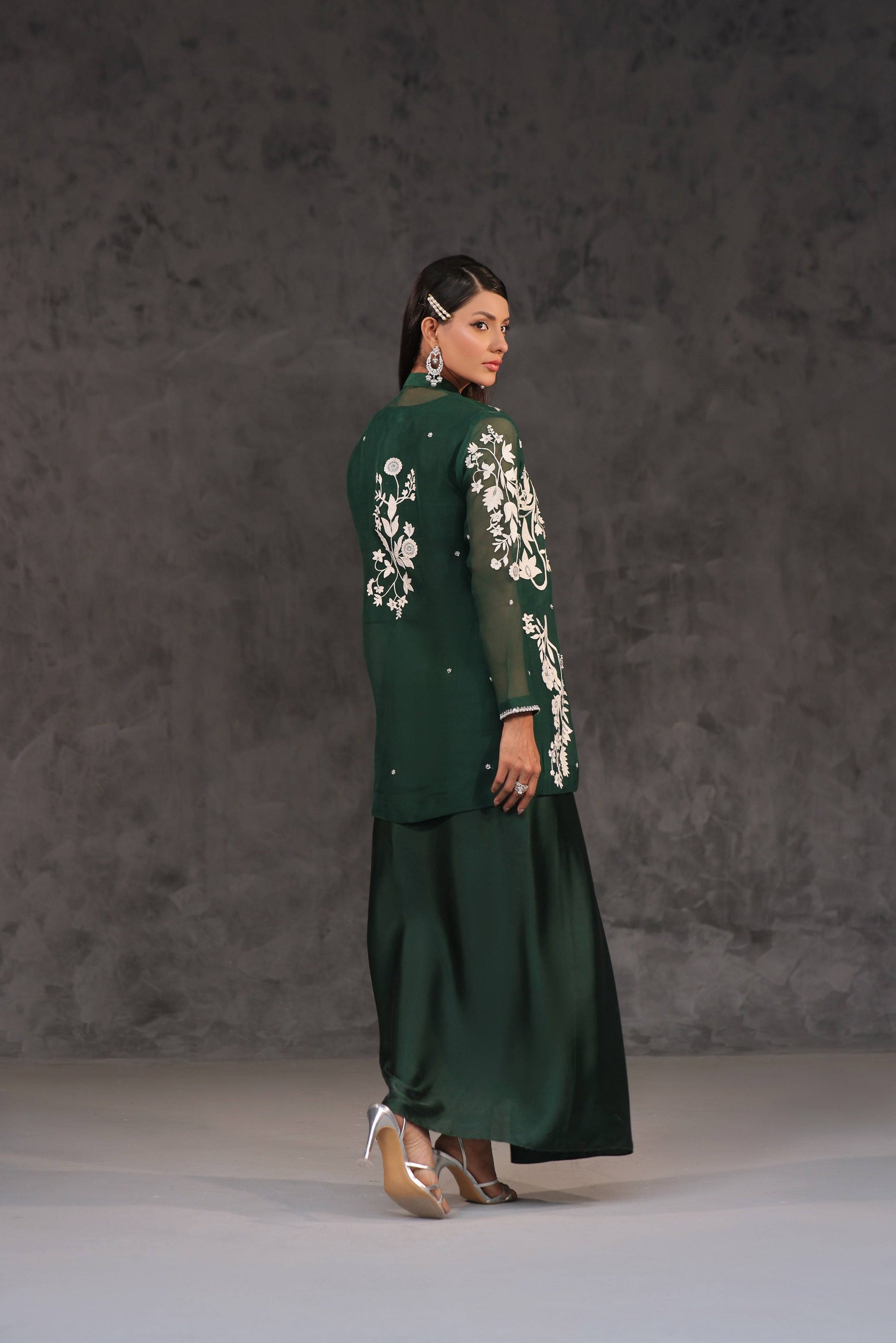 Mona Imran | Ezel Eid 25 | Nova - Pakistani Designer Dress - by Mona Imran | Type: Ladies Clothes - 100% Original at Saira Sultan
