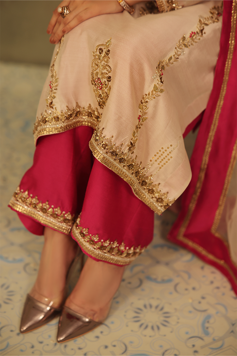 Mona Imran | Dilzaib Formals | Sahiba L Ivory Pure Sheesha Silk