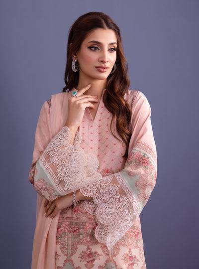 Zainab Chottani | Eid Festive Vol 1 | NILOFER - Pakistani Designer Dress - by Zainab Chottani | Type: Luxury - 100% Original at Saira Sultan