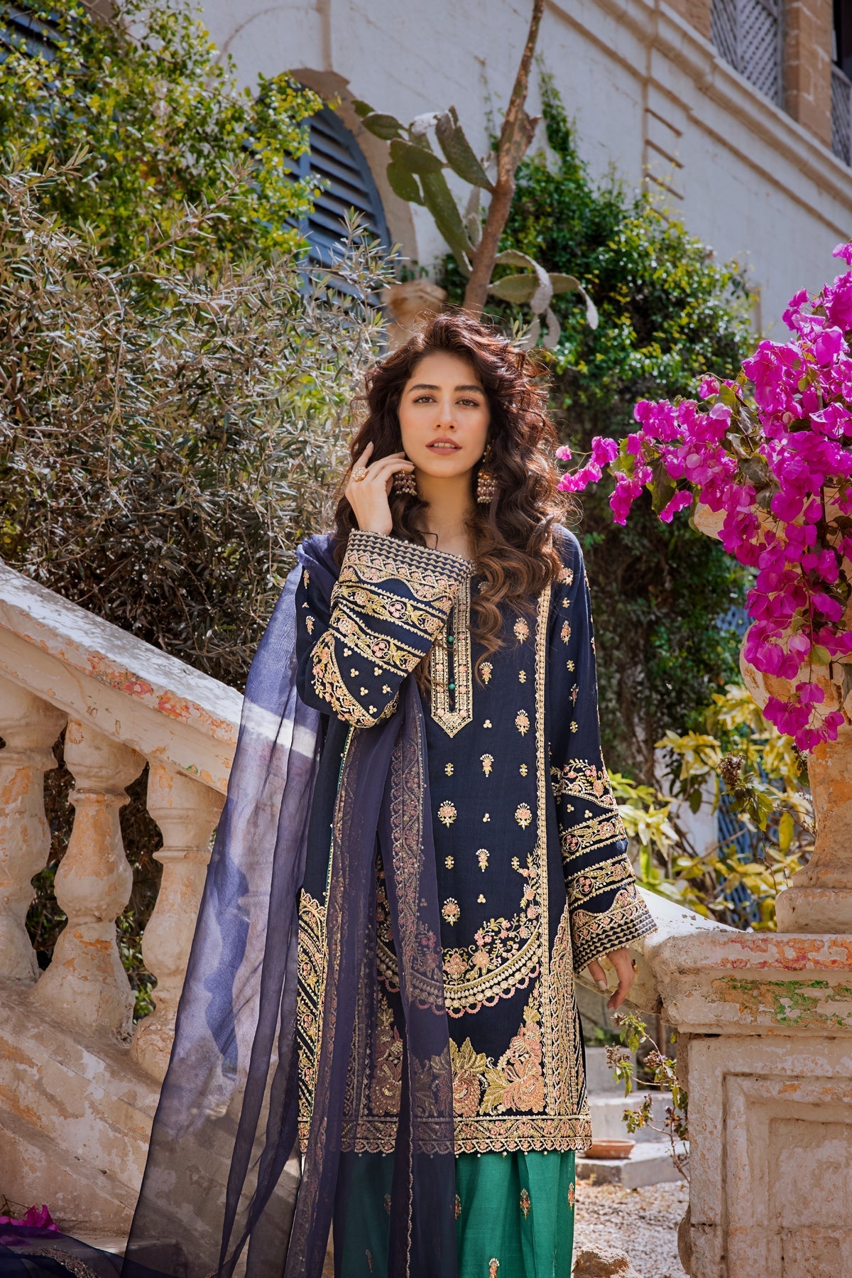 Erum Khan | Umaima Eid Edit | ANABIA L Navy Blue Raw Silk