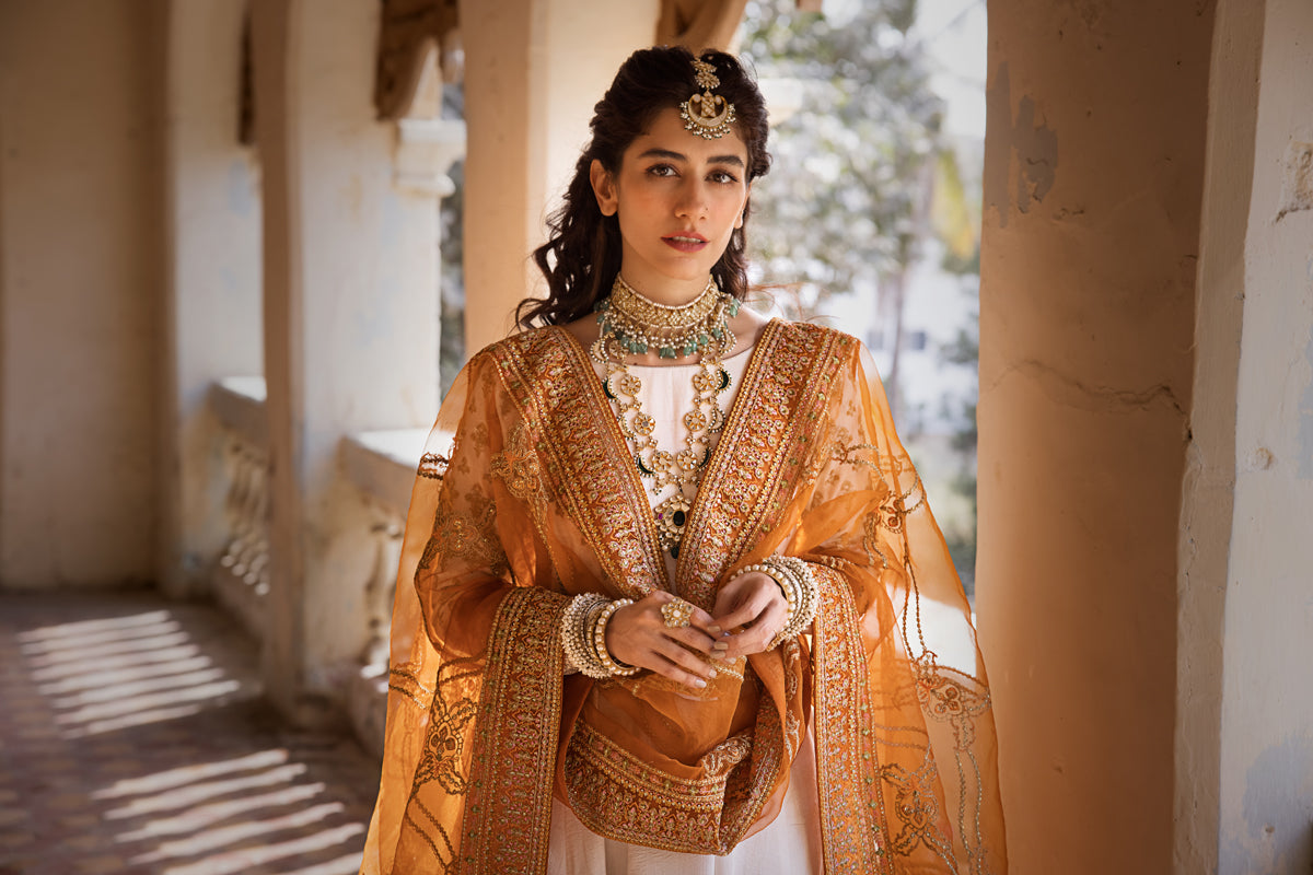 Erum Khan | Umaima Eid Edit | GHAZAL XL White Raw Silk