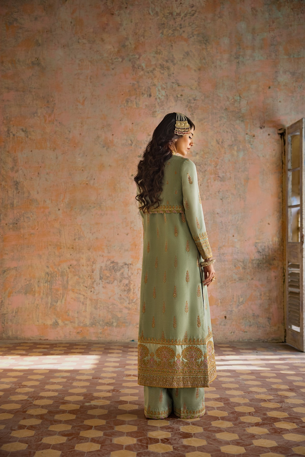 Erum Khan | Umaima Eid Edit | DARAKSHAN S Sage Green Raw Silk