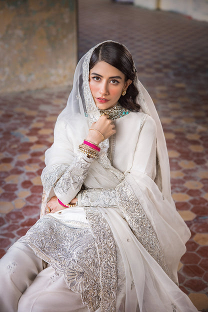 Erum Khan | Umaima Eid Edit | Hoorain L White Net