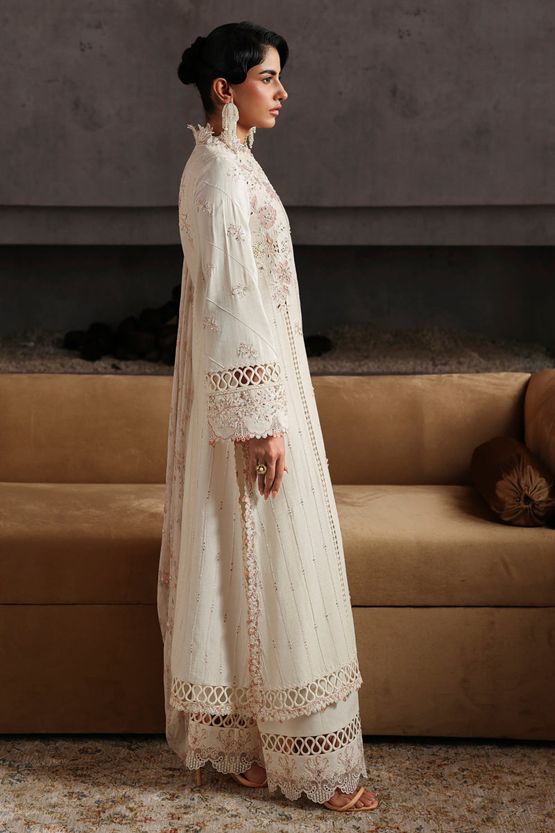 Qalamkar | Luxury Pret 25 | LP-01 NOORAY by Qalamkar - Designer Dress - Type : Ladies Clothes - Available at Saira Sultan - 100% Original 