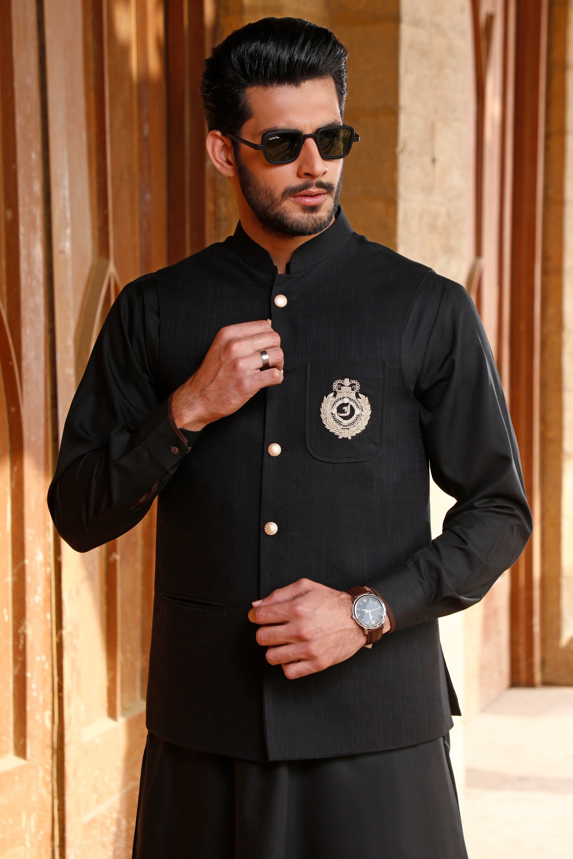 TGM | Men Fancy Wedding | Black Waistcoat #1 (3 Piece) Large