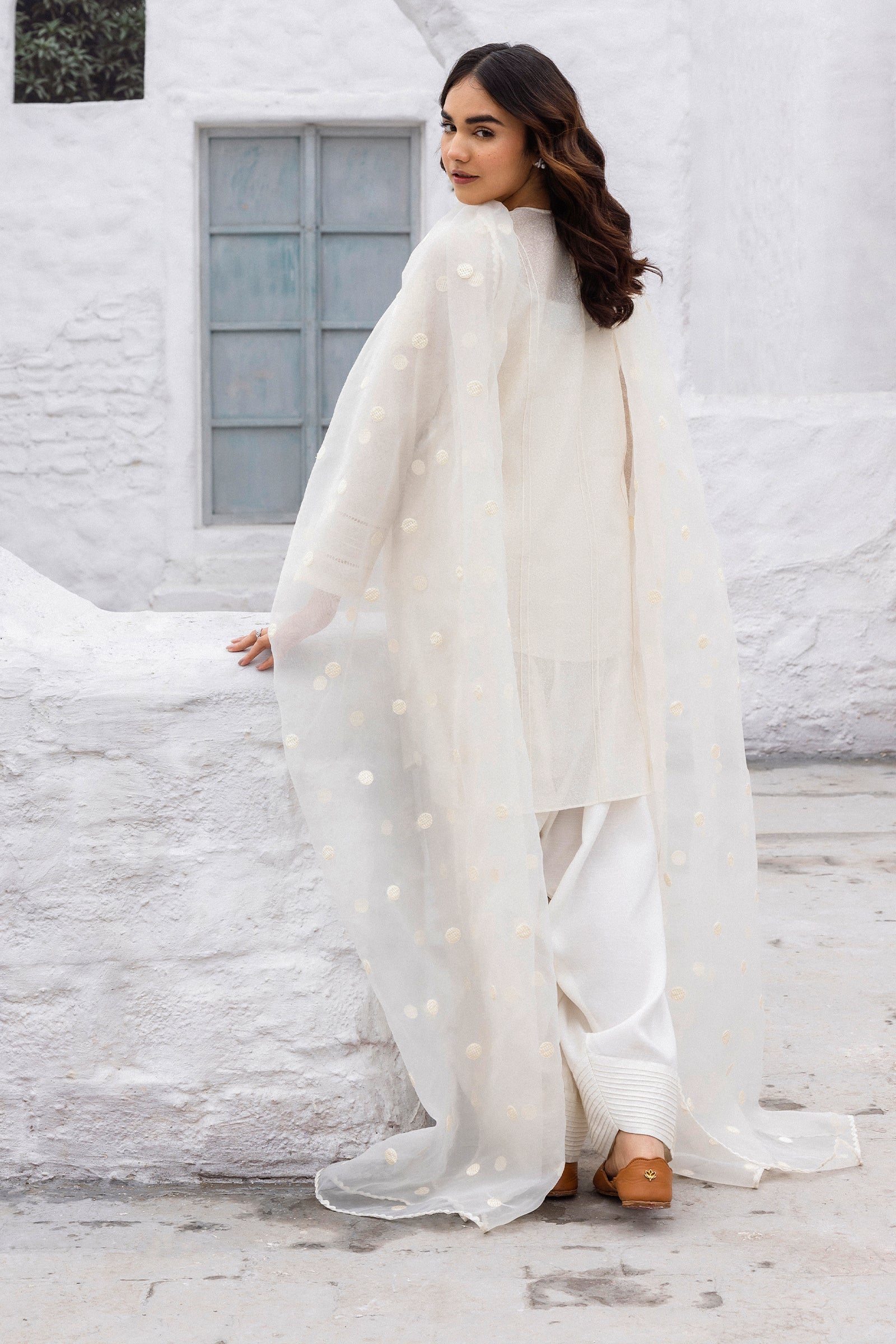 Erum Khan | Ramadan Edition | Maha S White Cotton Karandi
