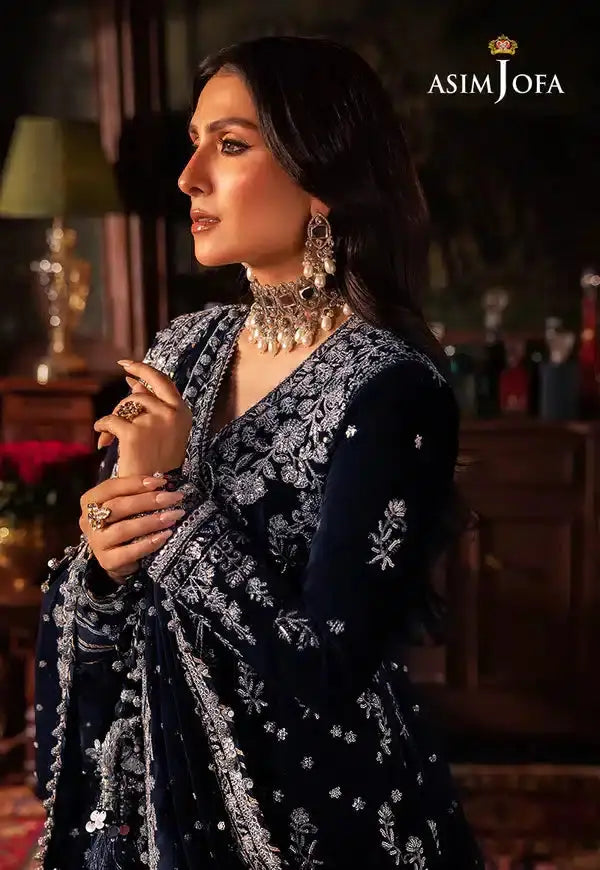 Asim Jofa | Makhmal Wedding Velvet 23 | AJMM-04 - Pakistani Designer Dress - by Asim Jofa | Type: Bridal - 100% Original at Saira Sultan