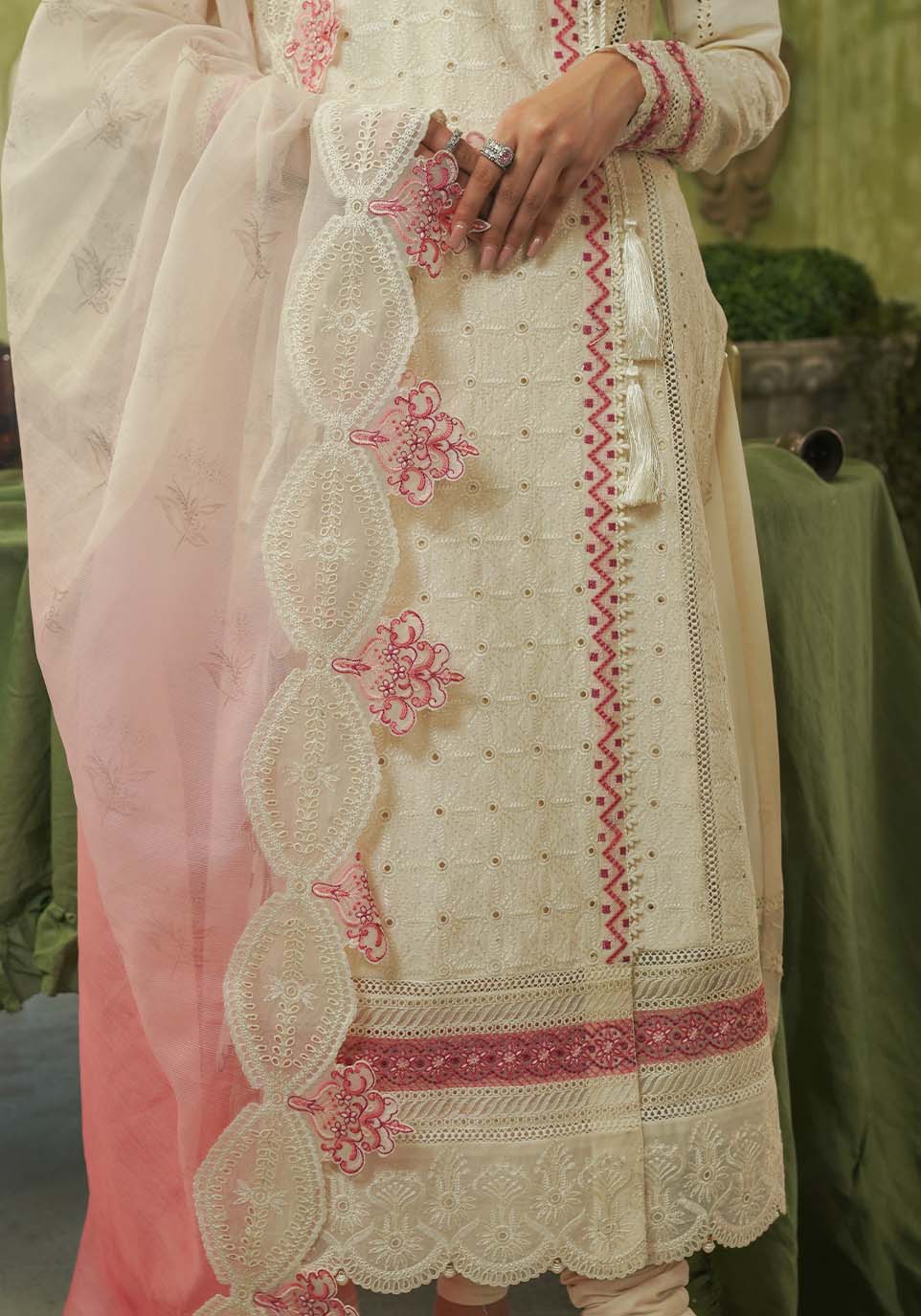 Zarqash | Tresor Luxury Lawn 24 | ZQT 006 IDA - Pakistani Designer Dress - by Zarqash | Type: Luxury - 100% Original at Saira Sultan