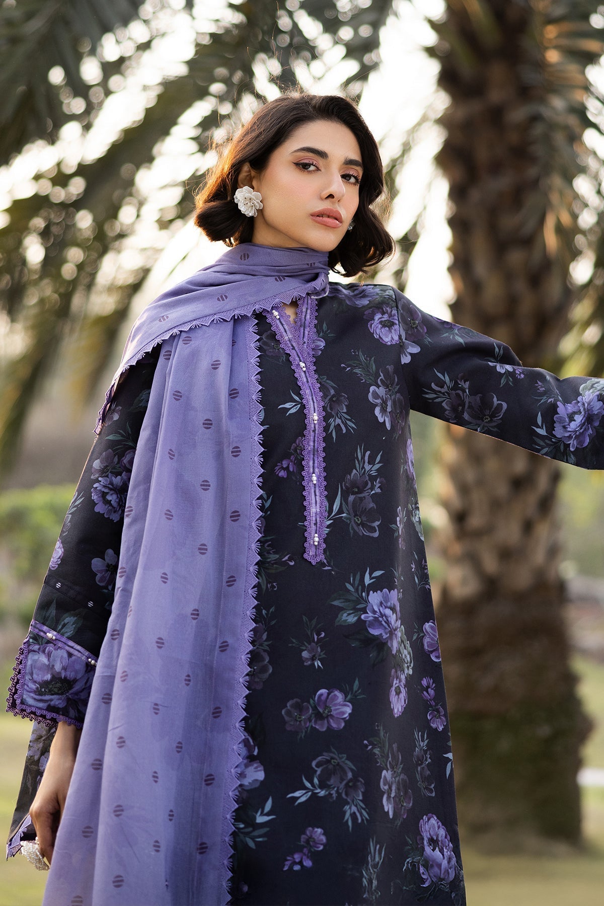 Alizeh | Sheen Lawn Prints 25 | AF-PL-6028-Bluebell M Black Lawn