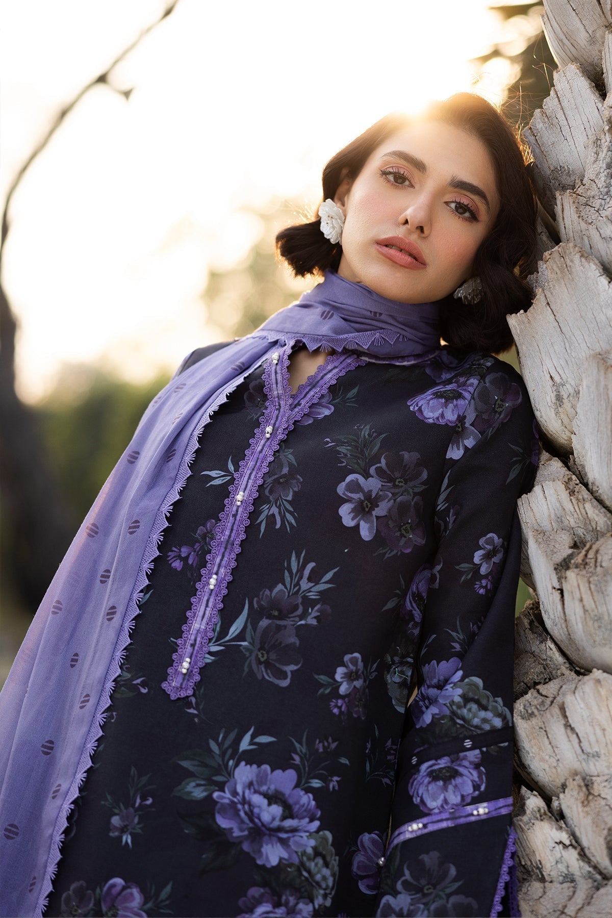 Alizeh | Sheen Lawn Prints 25 | AF-PL-6028-Bluebell L Black Lawn
