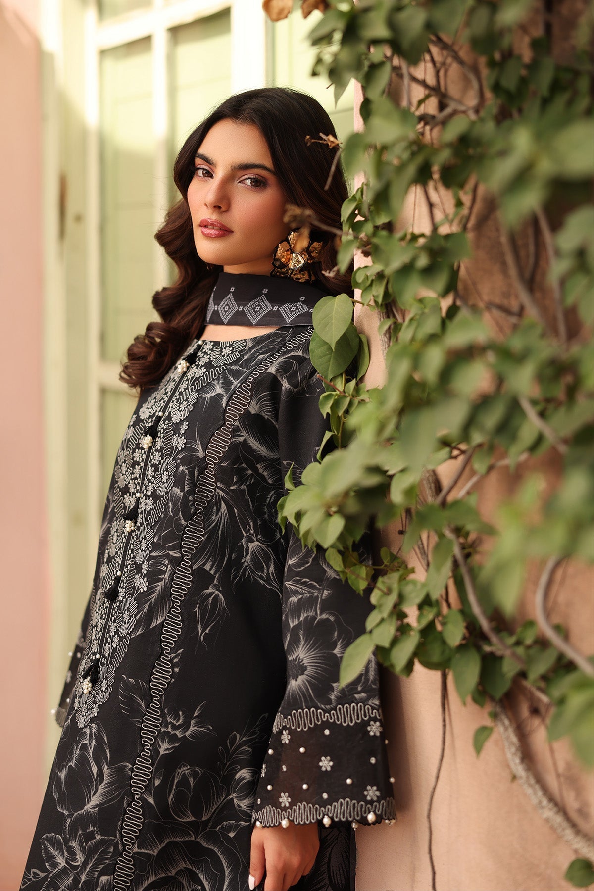 Alizeh | Embroidered Printed Festive Edit 25 | AF-EPL-7037-AZLIN XL Black Lawn