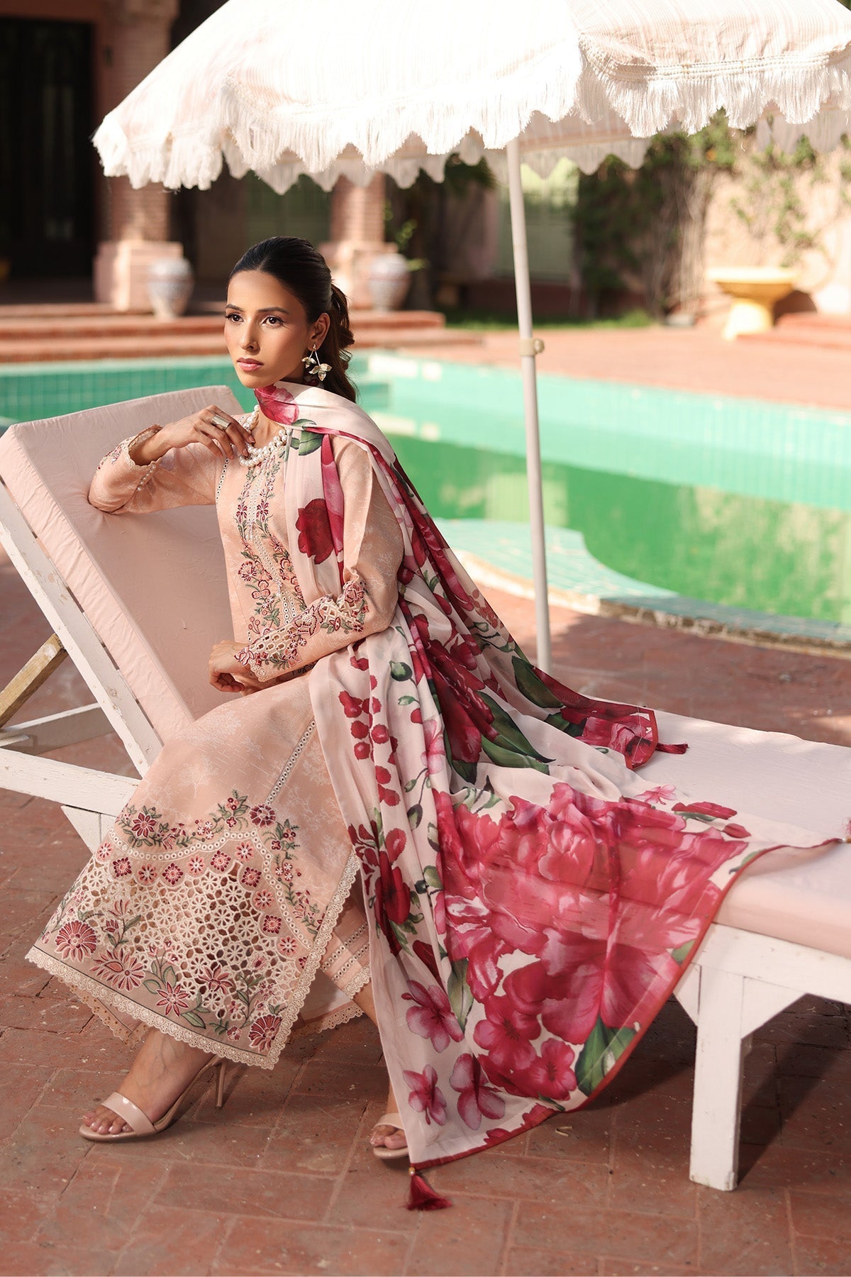 Alizeh | Embroidered Printed Festive Edit 25 | AF-EPL-7036-CLOVER L Pale Peach Lawn