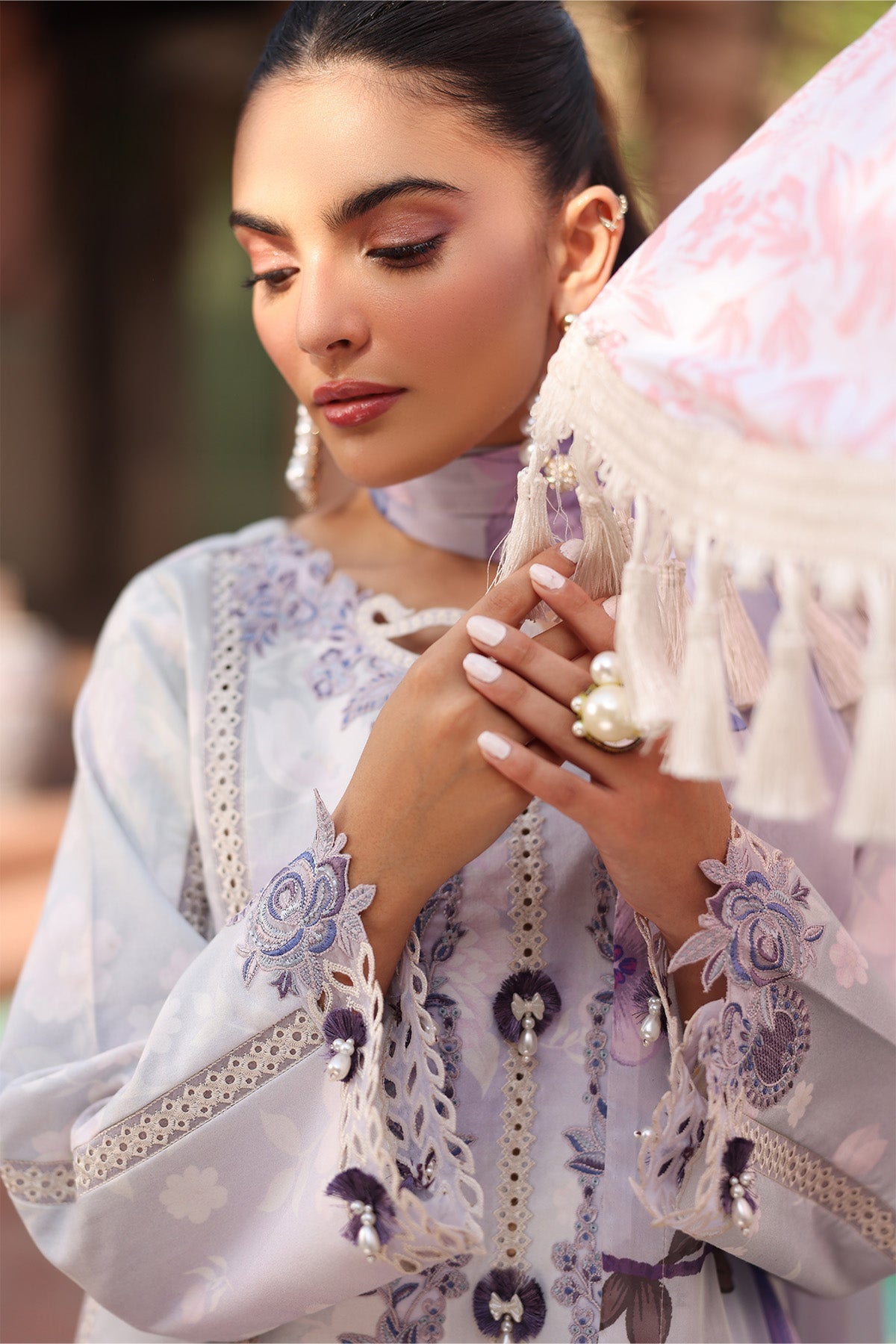 Alizeh | Embroidered Printed Festive Edit 25 | AF-EPL-7039-PRESTA XL Light Lavender Lawn