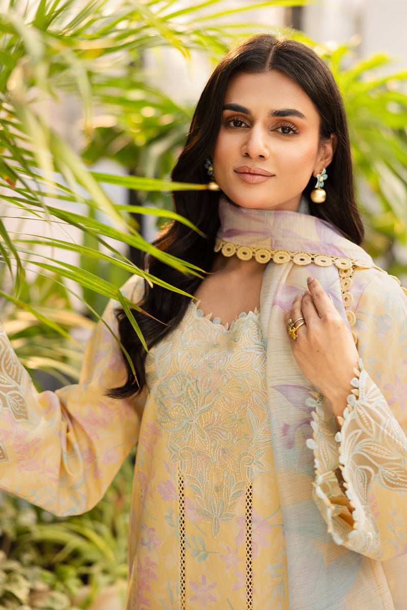 Rangrasiya | Lifestyle Summer Edit 25 | Hazel M Pale Yellow Lawn